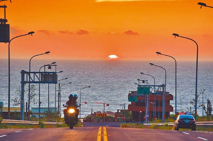 苗栗日落大道景觀